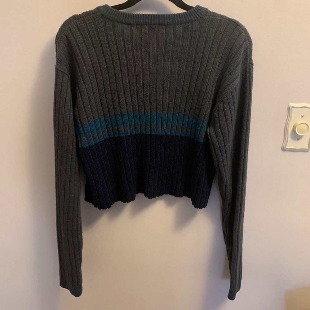 Cropped sweater - Picture 2 of 3